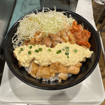 これが王道の味！チキン南蛮丼