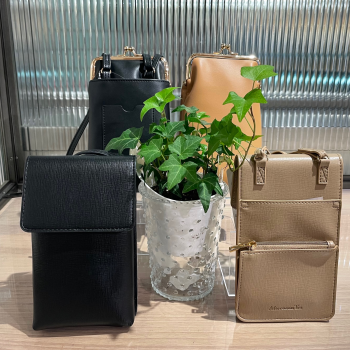 人気のスマホショルダーのご紹介
