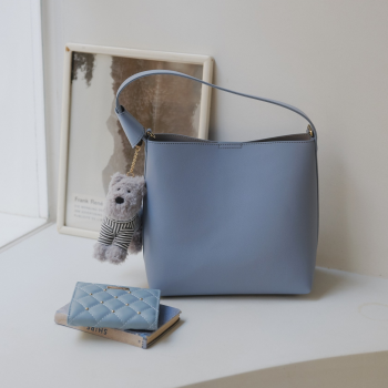 "好き”を足して、自分だけのバックに！