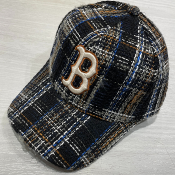 【おすすめ商品のご紹介】MLB Korea ツイードキャップ
