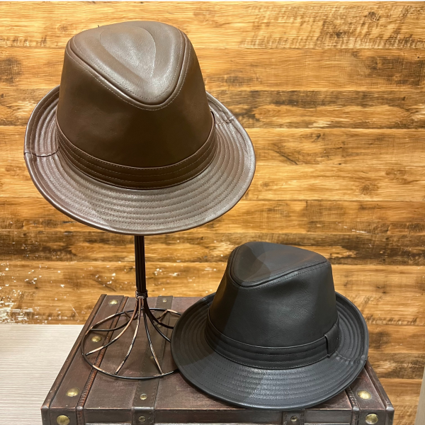 新商品のご紹介】 フェイクレザー 中折れハット
